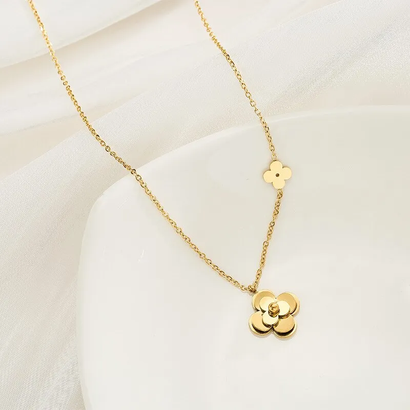 Charm Flower Metal Pendant Stainless Steel Necklace