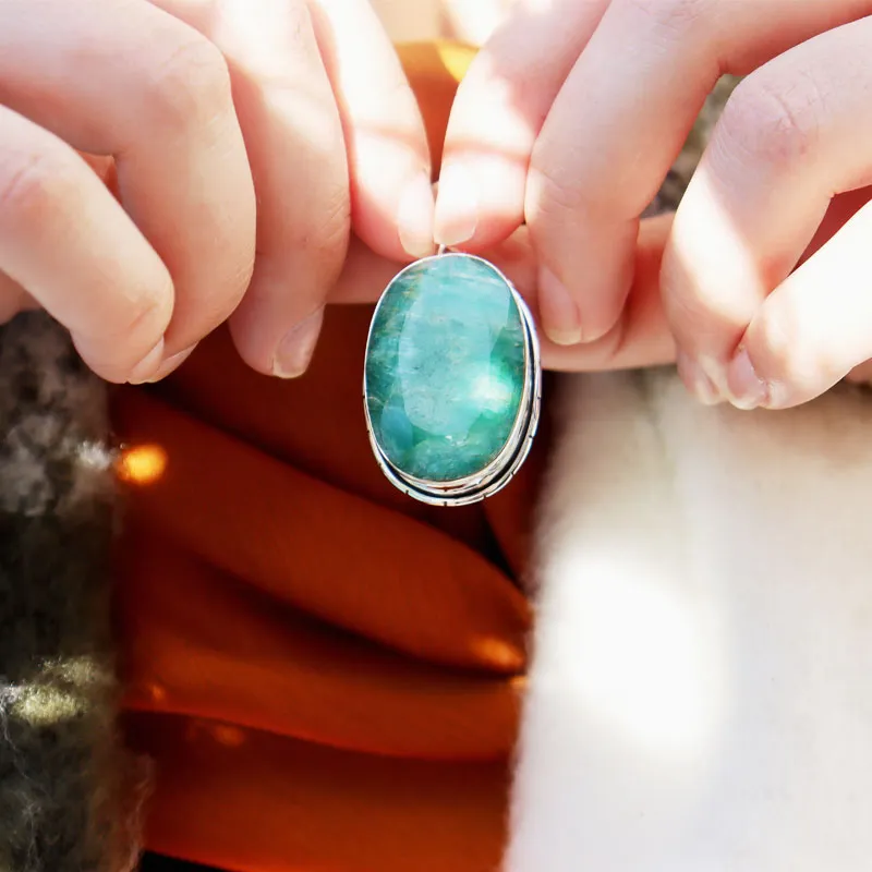 Nilaan Emerald Quartz Chunky Pendant